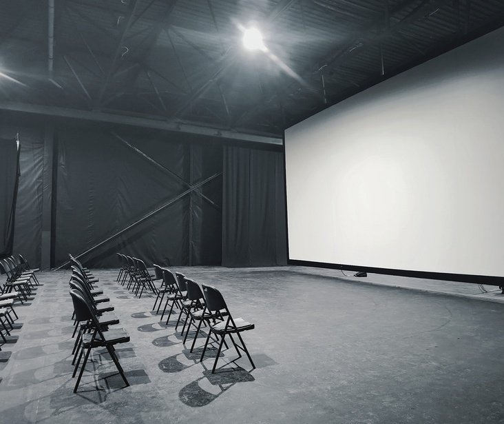 Гібридна система Softbox-екран 12х6м у вертикальному положенні