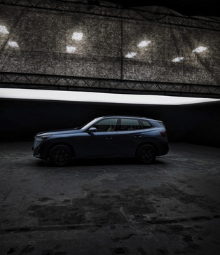 Локація-для-зйомки-автомобіля-рекламне-відео-для-продажи-авто-Київ-Фотостудія-для-зйомки-автомобілів-Softbox