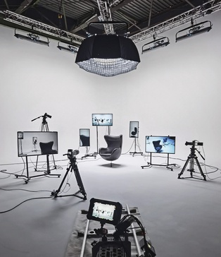 велика біла циклорама київ зйомка кліпу softbox Макс Барскіх