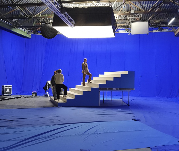 Найбільший хромакей в Києві | Blue Screen павільйон | павільйон павільйон для зйомок Київ, VFX CGI, SP Studio | зйомки реклами | кліпи | фільми | автомобільні сцени|павільйон Київ