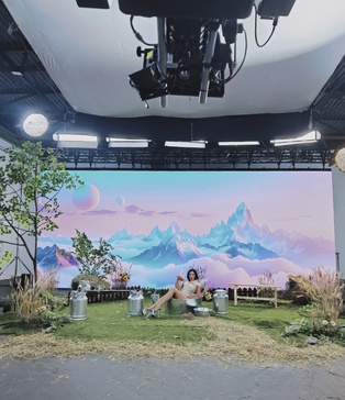 Професійне відеообладнання та операторський кран у Stage 3