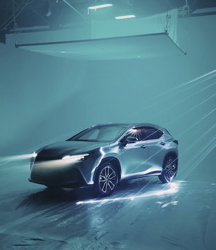 Як знімати авто на білому фоні: кейс SP Studio та Lexus NX