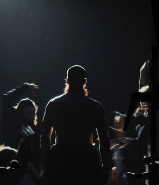 Локація-для-масштабних-масових-зйомок-популярні-студії-для-зйомки-Київ-чорна-циклорама