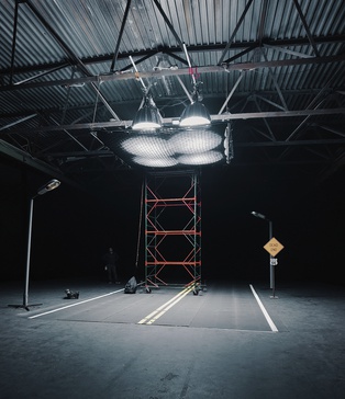 Оренда великого павільйону для зйомки машин та масштабних декорацій