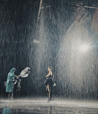 павільйон для кінозйомок з дощем | rain effect studio Kyiv | artificial rain filming Kyiv | controlled rain stage rental