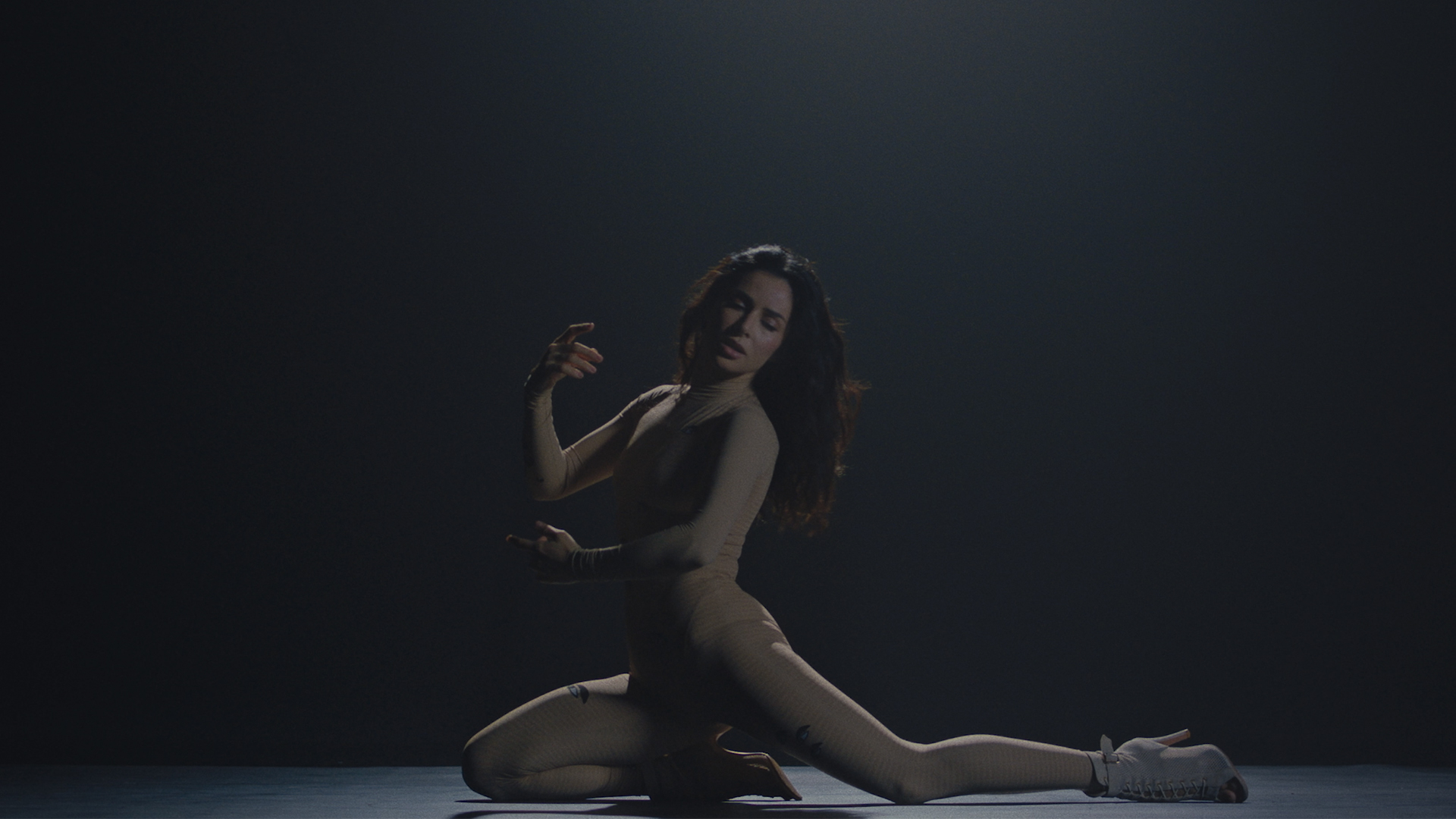 Камера: ARRI Alexa Mini LF + Master Prime