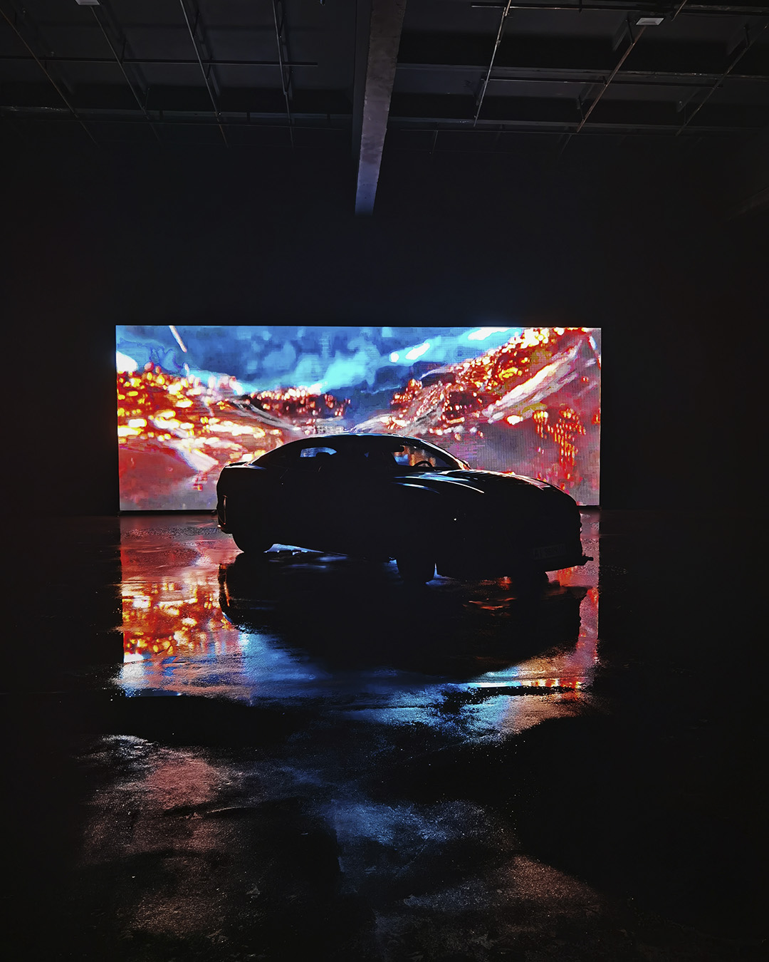Зйомка авто в павільйоні оренда: масштабована конструкція LED Wall 8x3м | Зйомка реклами в студії з екраном Київ