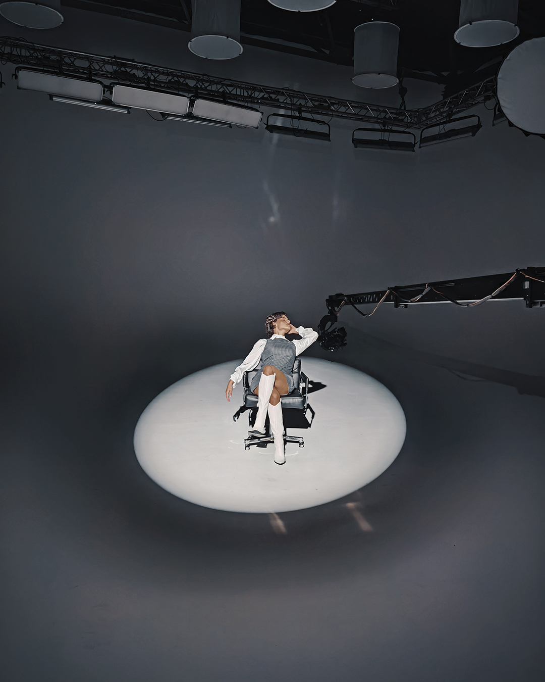 зйомка моделей для бренду одягу VOVK 2024 | Робота в студії на білій циклорамі | Студія з циклорамою | зйомки реклами |