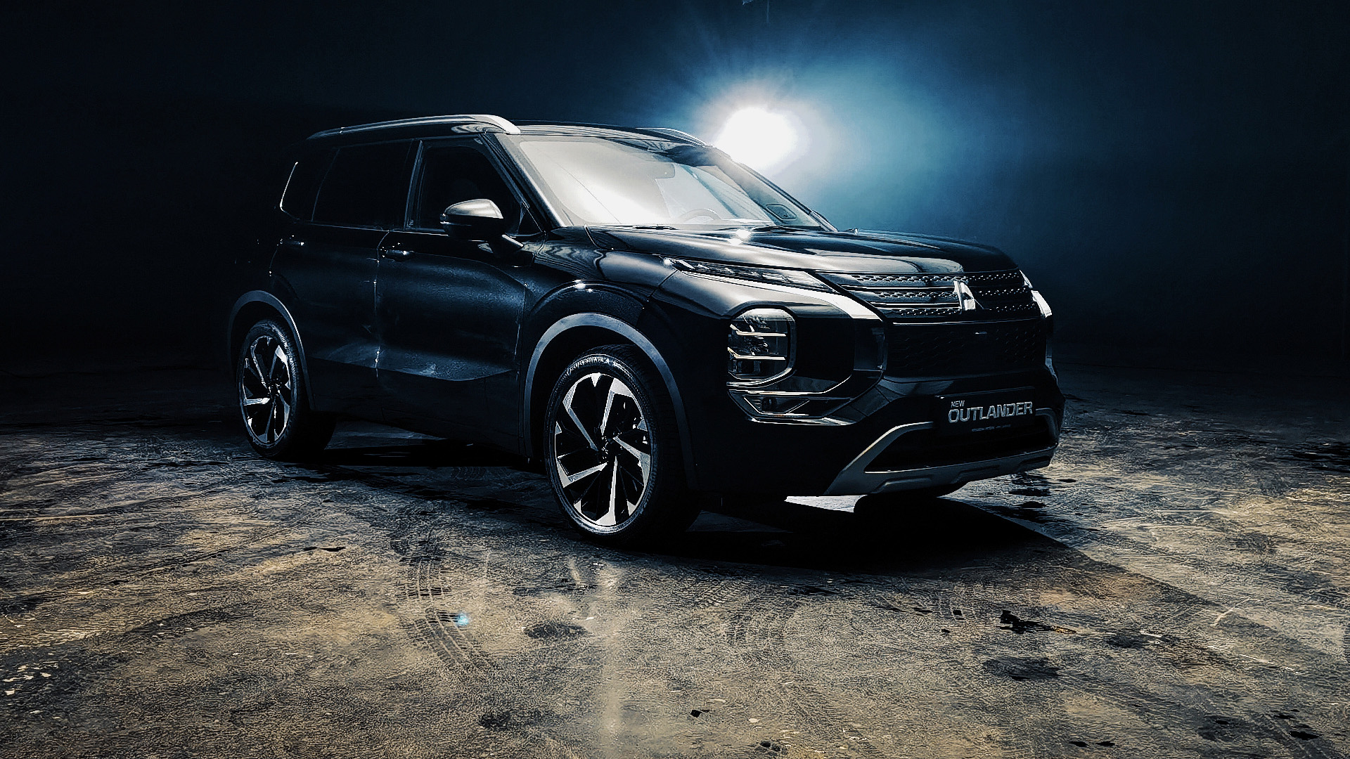Mitsubishi Outlander PHEV 2023 | Черный павильон для съемки авто Киев | съемки автомобилей в студии Киев | съемка авто на циклораме Киев | Аренда павильона для съемок автомобиля Киев | Съемочный павильон Киев аренда
