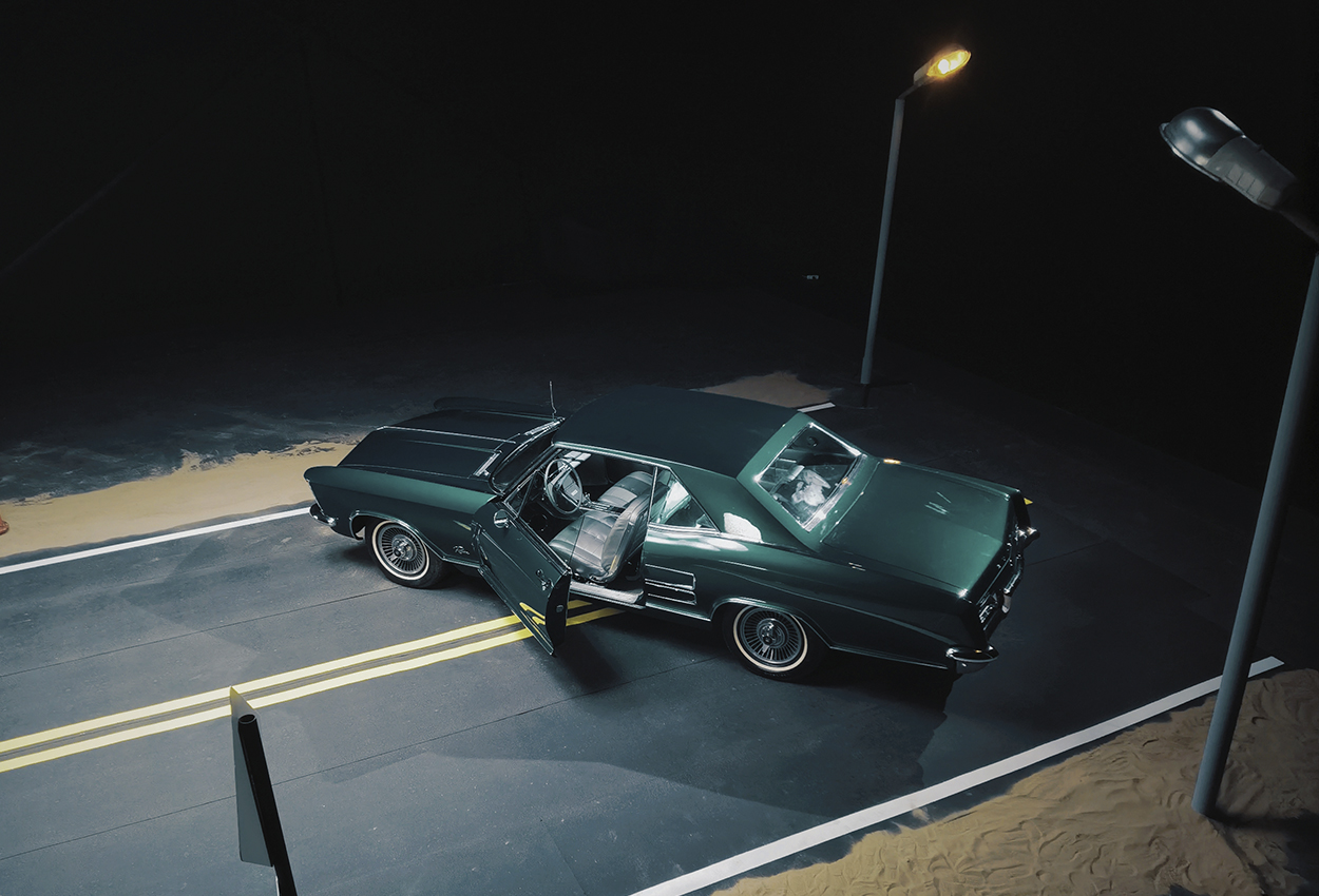 Зйомка авто в павільйоні Stage 3 Darkness для бренду WILD HEARTS