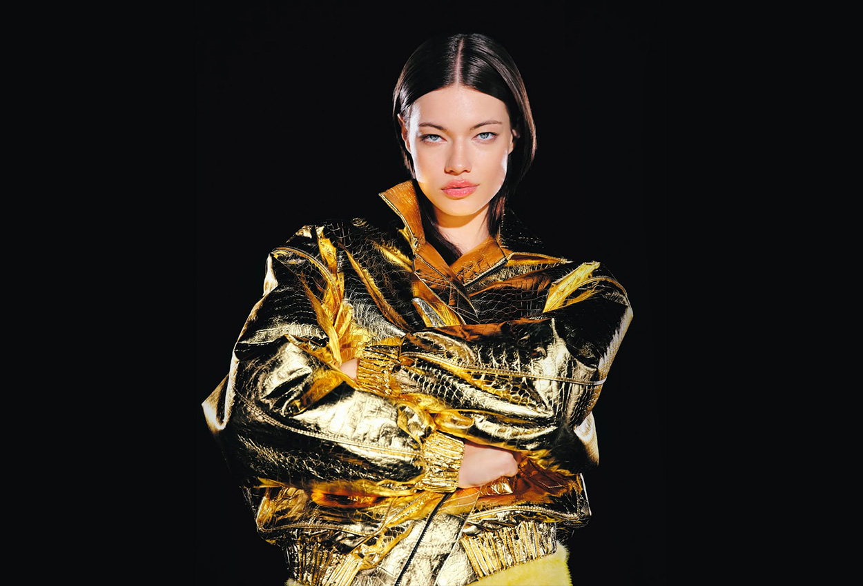 Оренда-чорної-циклорами-для-фото-зйомки-зйомка-на-білій-циклорамі-студія-з-великою-білою-циклорамою-Київ-оренда-студії