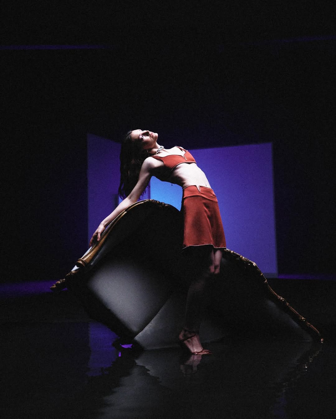 фото-зйомка-в-басейні-студія-з-водою-для-бренду-LNME-фотограф-Artem-Plutalov-fashion-зйомка-з-водою-Київ-lbkproduction