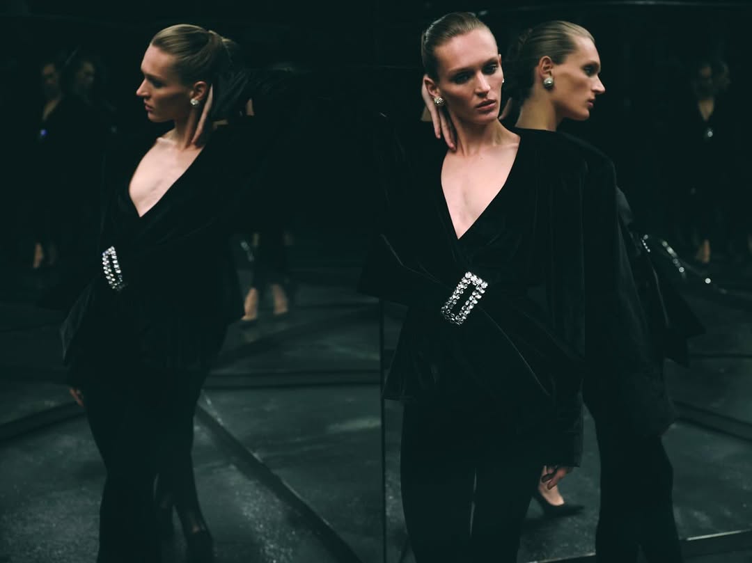 Фотосесія з дзеркалами та водою в павільйоні SP Studio