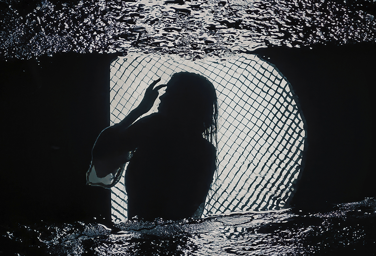 Оренда студії зі штучним дощем для рекламних та музичних проектів