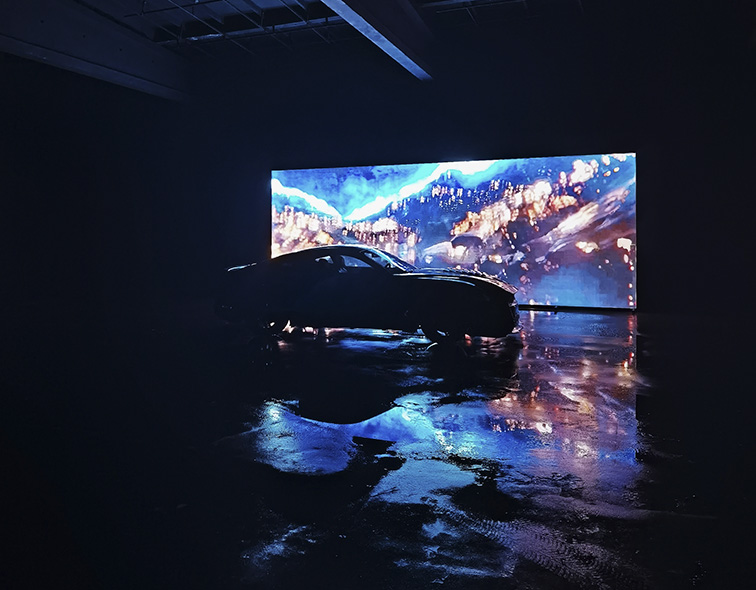 LED-екран P5 розміром 8x3м у чорному павільйоні Stage 1 Black